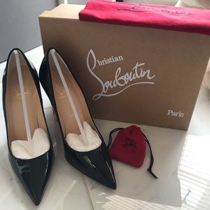NEW Christian Louboutin So Kate size 7